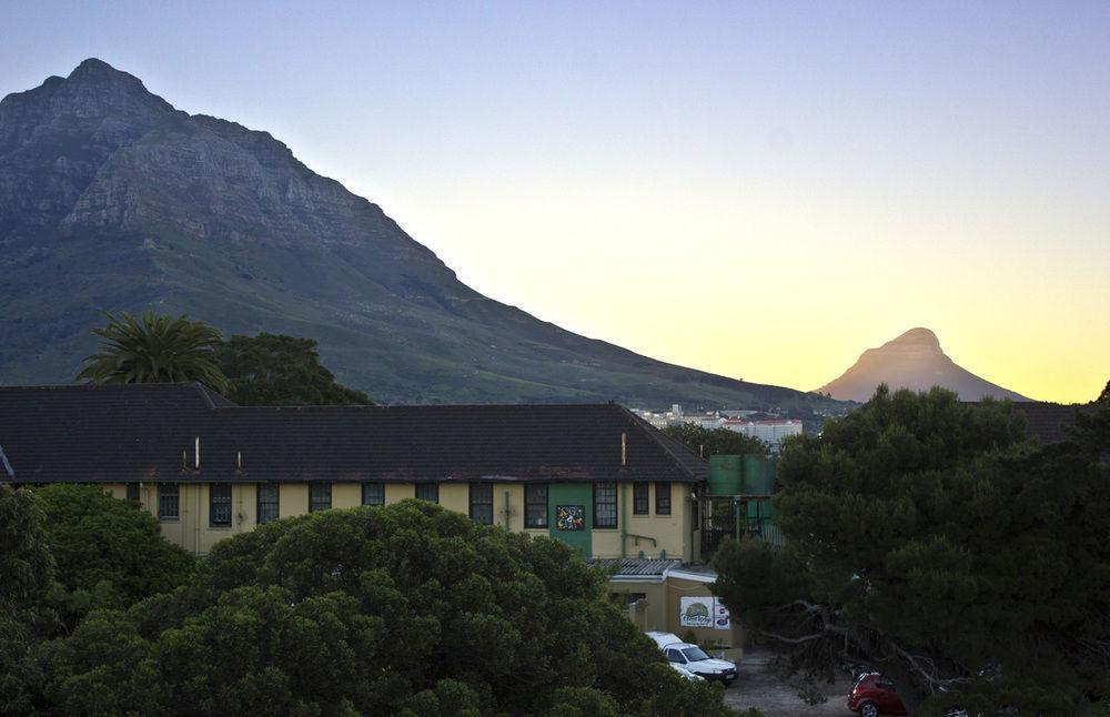 Riverlodge Backpackers Kaapstad Buitenkant foto